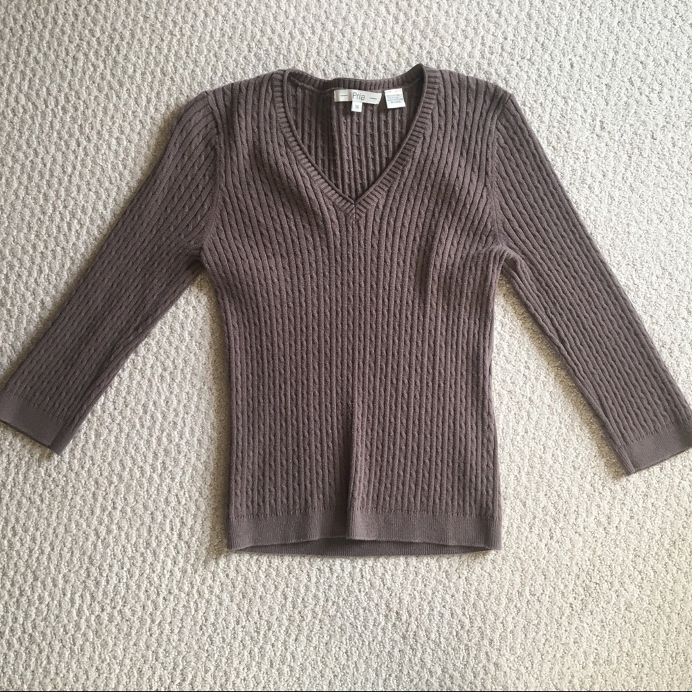 Pria 3/4 length sleeve V-neck brown shirt, medium